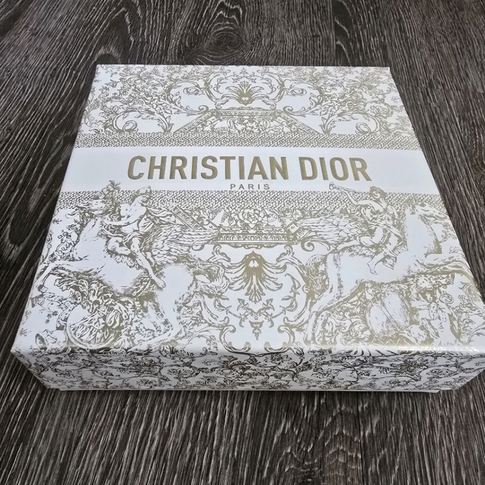 Christian Dior Decorative Box - Picture 4 of 4